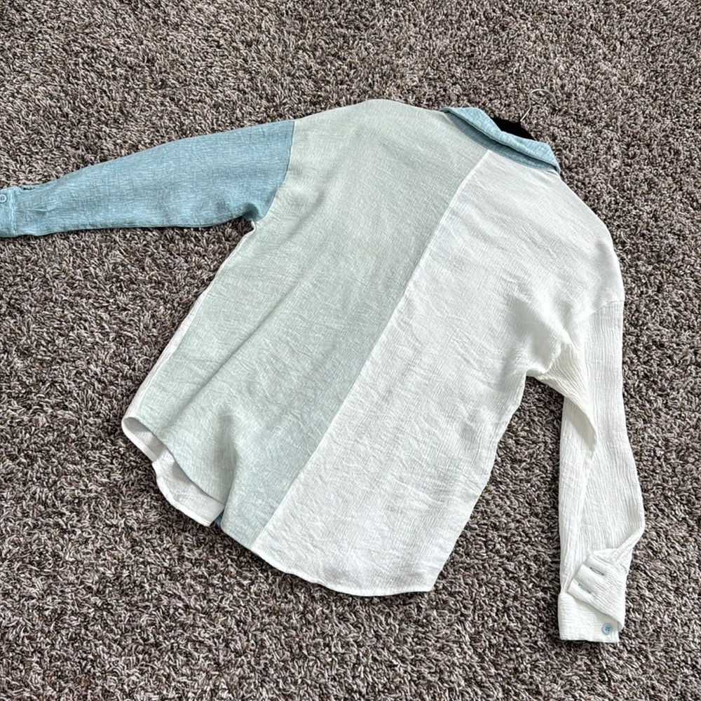 Button up shirt - Picture 2 of 2